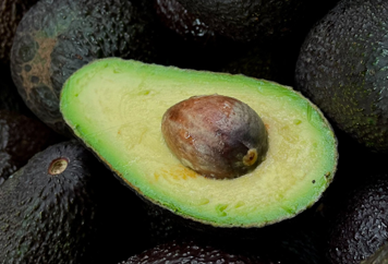 Avocado (Schwangerschaft): gute Quelle für gesunde Fettsäuren